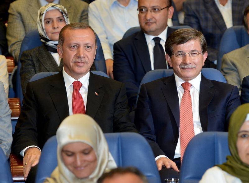 İki yol arkadaşı 'Erdoğan ve Davutoğlu' 16