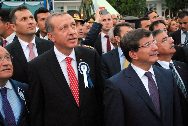 İki yol arkadaşı 'Erdoğan ve Davutoğlu' 19