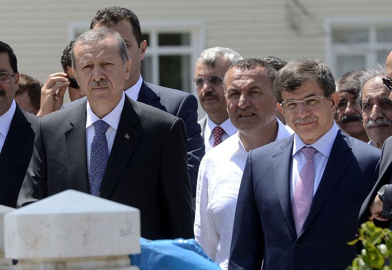 İki yol arkadaşı 'Erdoğan ve Davutoğlu' 27