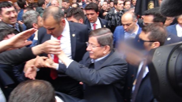 Sare Davutoğlu'ndan Konya'da dikkat çeken hareket 13