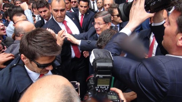 Sare Davutoğlu'ndan Konya'da dikkat çeken hareket 14