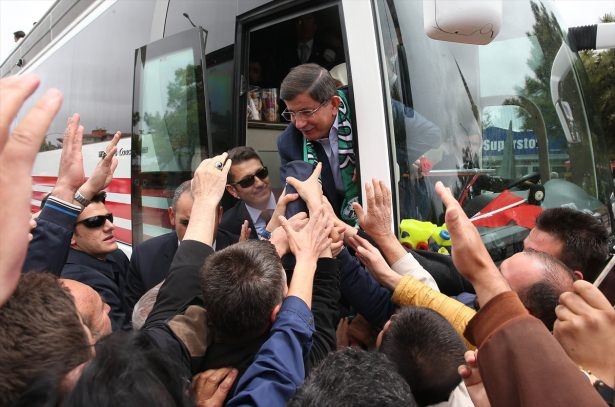 Sare Davutoğlu'ndan Konya'da dikkat çeken hareket 8