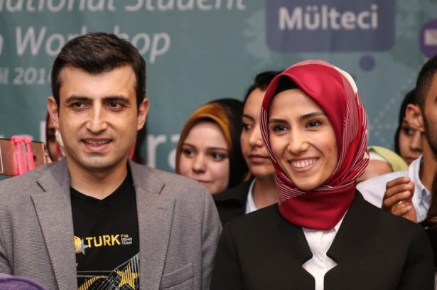 Sümeyye Erdoğan'ın mutlu günü 25