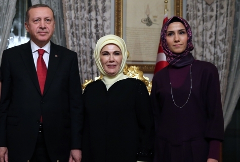 Sümeyye Erdoğan'ın mutlu günü 42