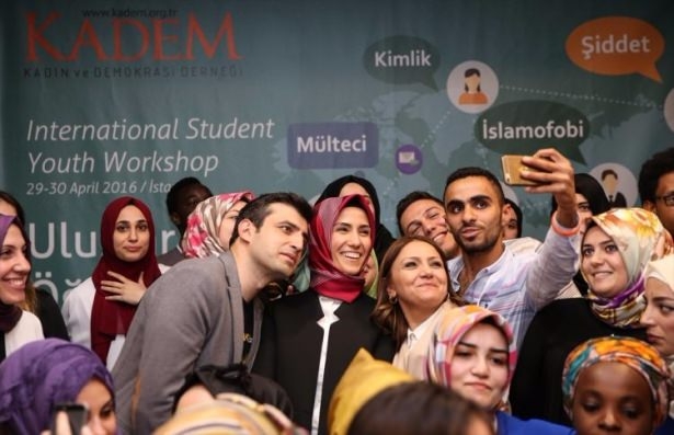 Sümeyye Erdoğan'ın mutlu günü 5