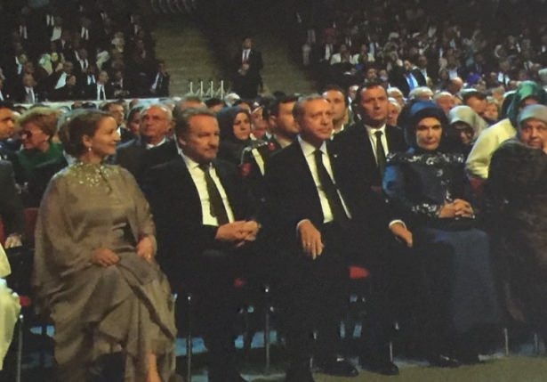 Sümeyye Erdoğan ve Selçuk Bayraktar'ın düğününden ilk kareler 10