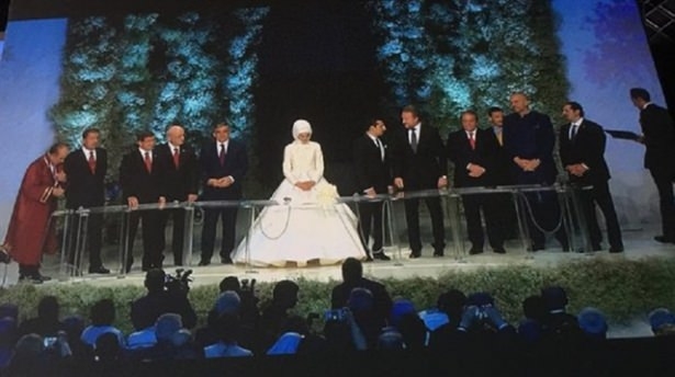 Sümeyye Erdoğan ve Selçuk Bayraktar'ın düğününden ilk kareler 9