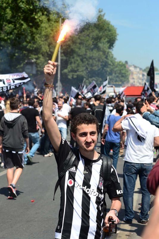 Beşiktaş taraftarı kutlamalara erken başladı 19