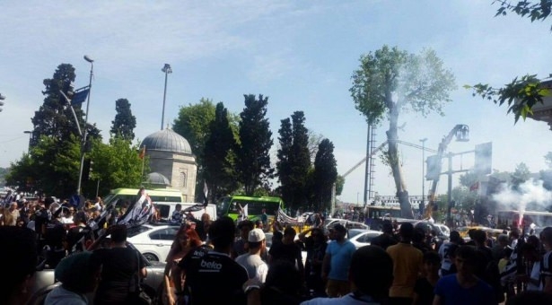 Beşiktaş taraftarı kutlamalara erken başladı 21