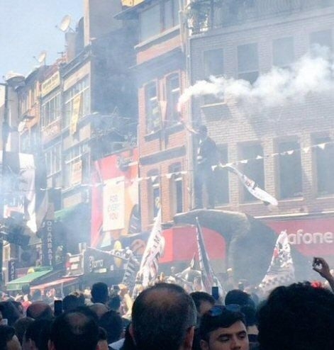 Beşiktaş taraftarı kutlamalara erken başladı 28