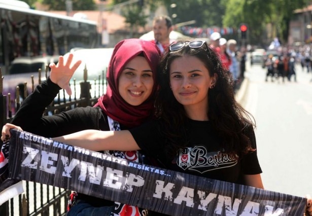 Beşiktaş taraftarı kutlamalara erken başladı 7