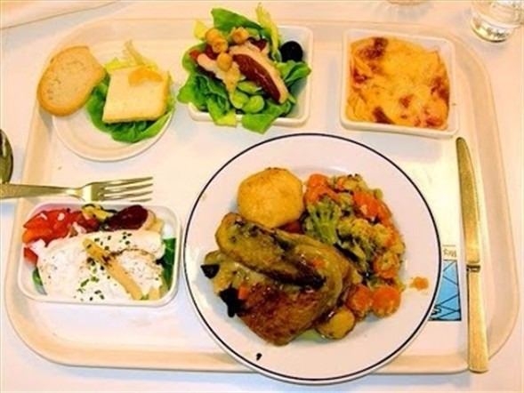 İşte ülkelere göre okullarda sunulan yemekler! 21