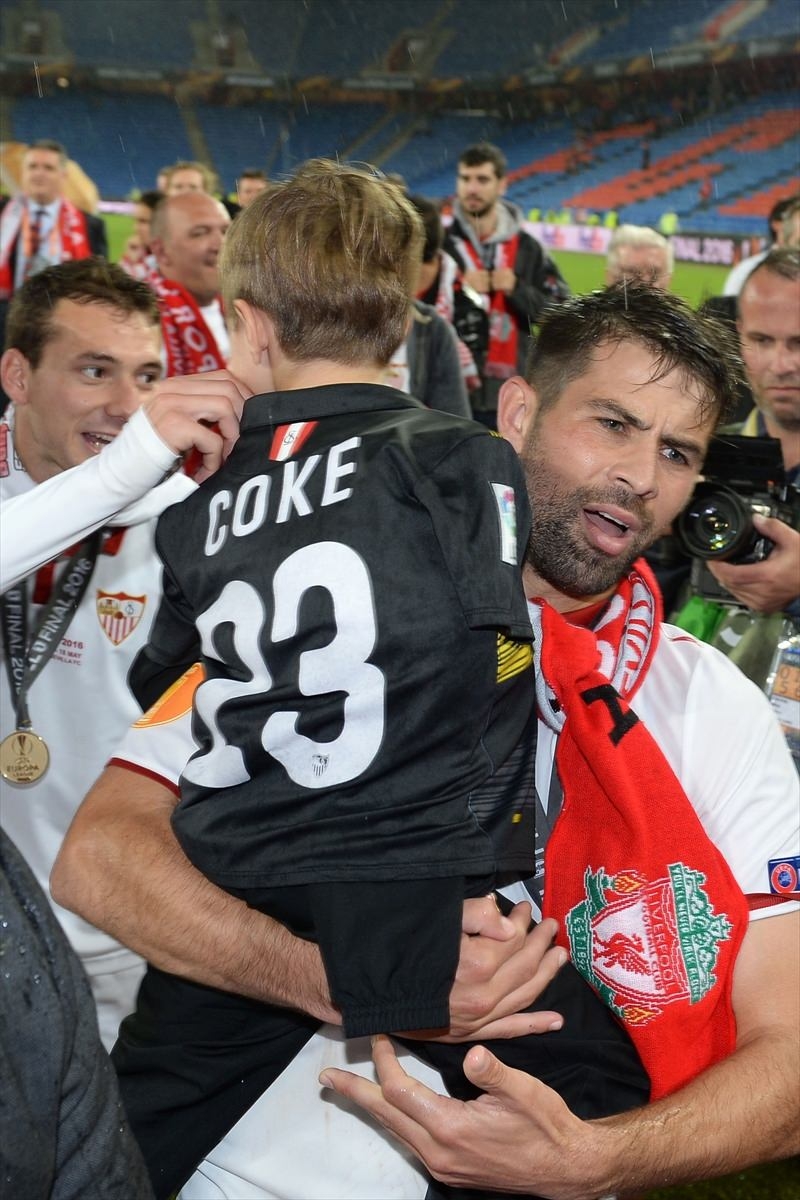 Avrupa'nın en büyüğü: Sevilla 16