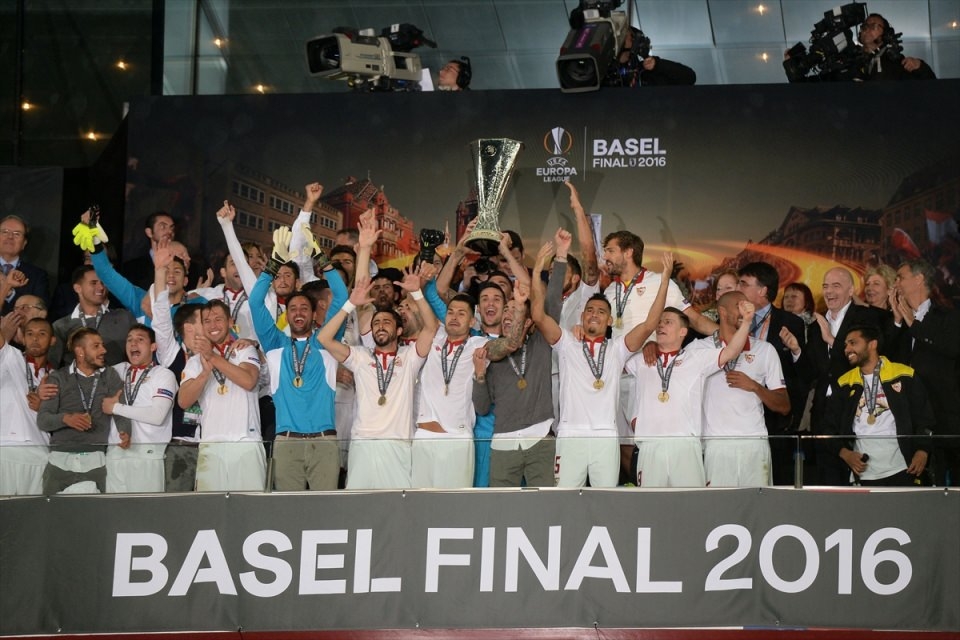 Avrupa'nın en büyüğü: Sevilla 2