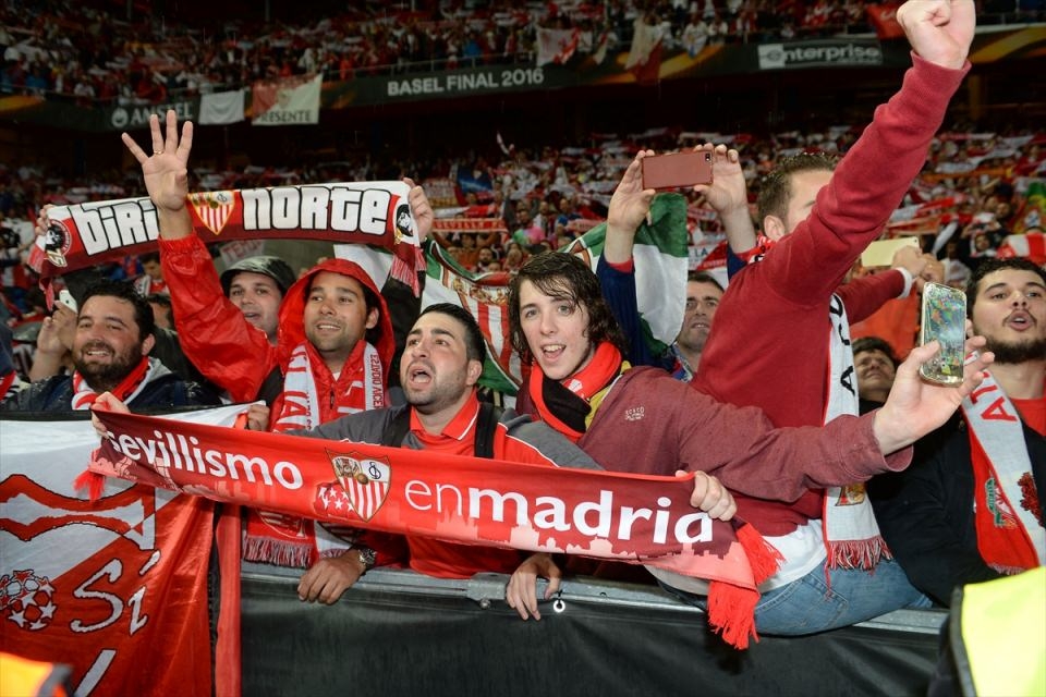 Avrupa'nın en büyüğü: Sevilla 23