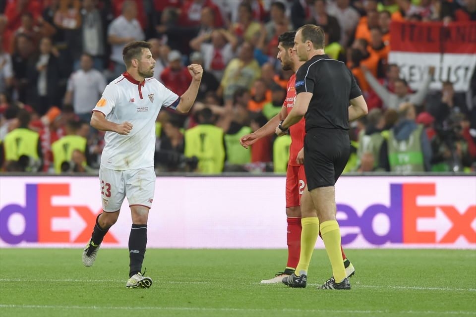 Avrupa'nın en büyüğü: Sevilla 26