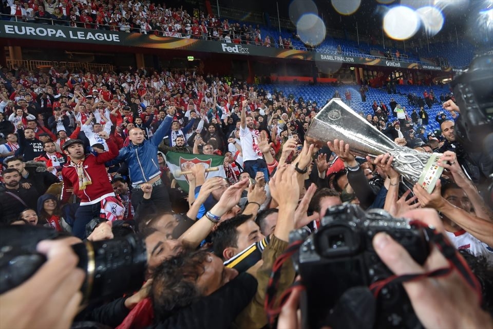 Avrupa'nın en büyüğü: Sevilla 37