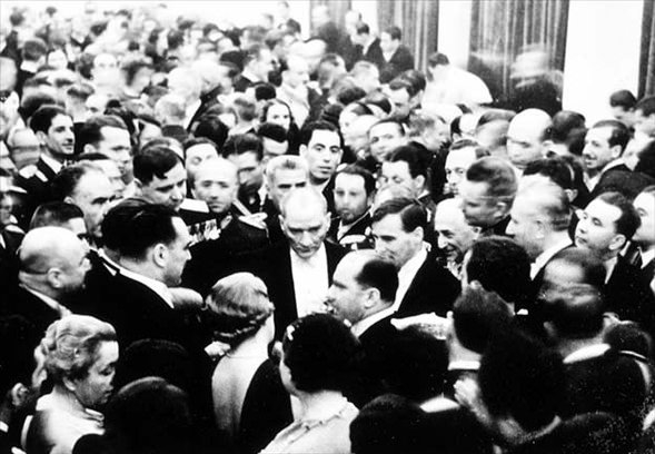 Görmediğiniz kareleriyle 'Atatürk' 17