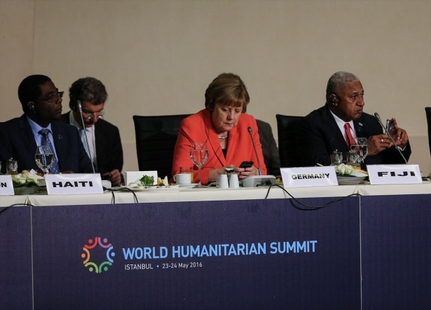 'Dünya İnsani Zirvesi' 33