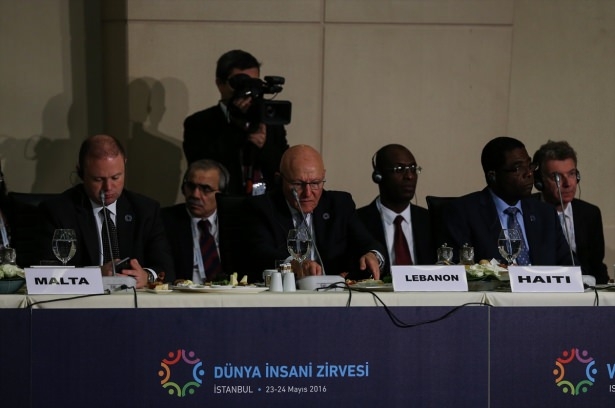 'Dünya İnsani Zirvesi' 44