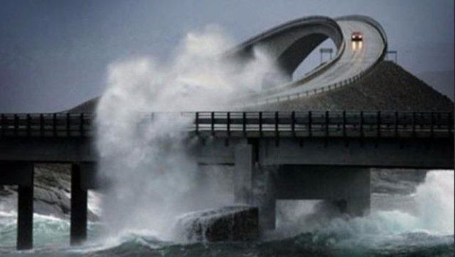 Dünyanın en tehlikeli yolları 31