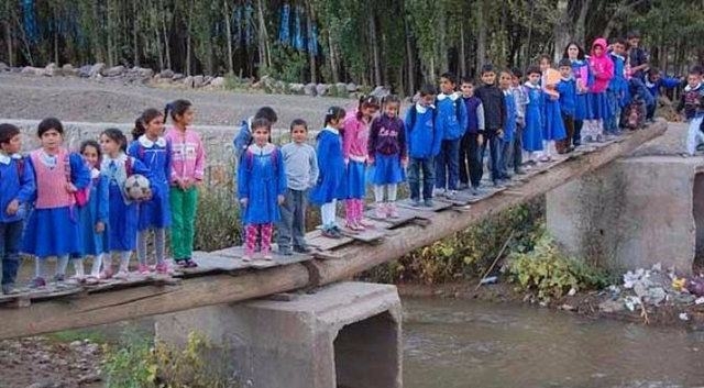 Dünyanın en tehlikeli yolları 41