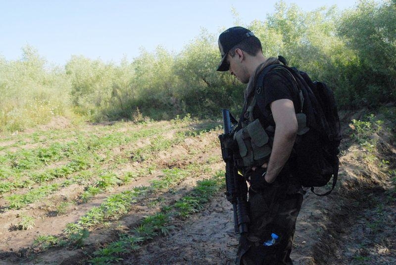 Elleriyle didik didik aradılar 28