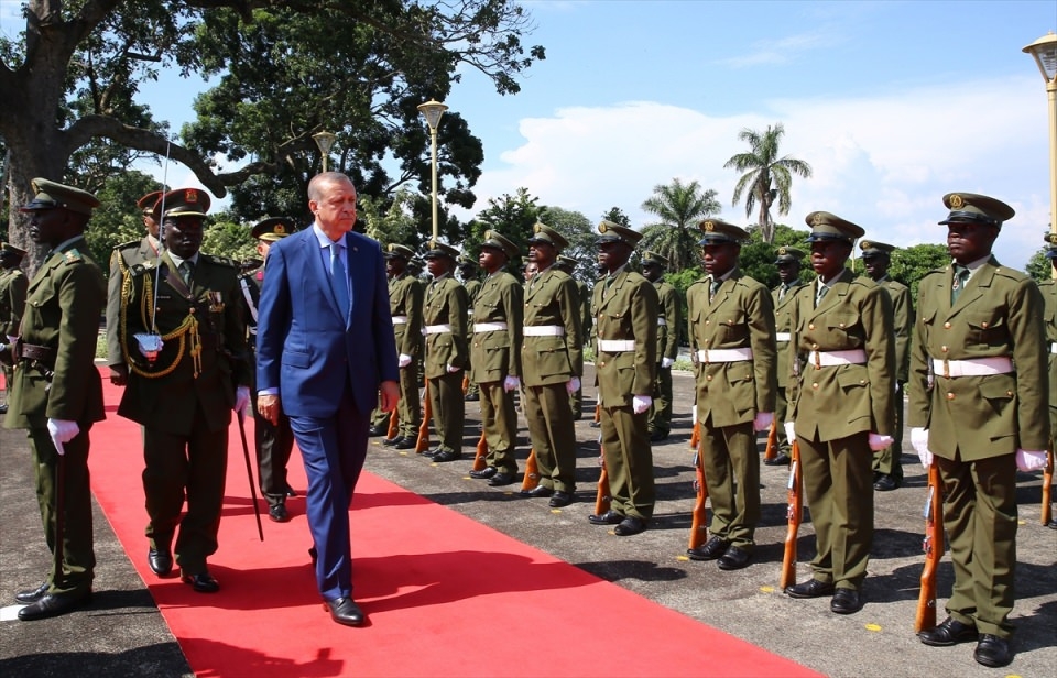 Cumhurbaşkanı Erdoğan Uganda'da 12