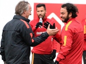 İşte Galatasaray'da gidecek ve kalacak isimler!