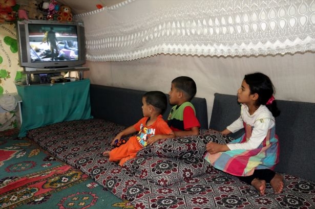 Yüksekovalılar ilk iftarı çadırda açtı 18