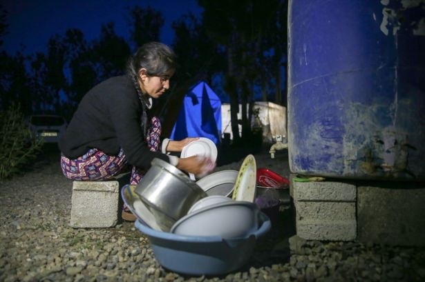 Yüksekovalılar ilk iftarı çadırda açtı 5