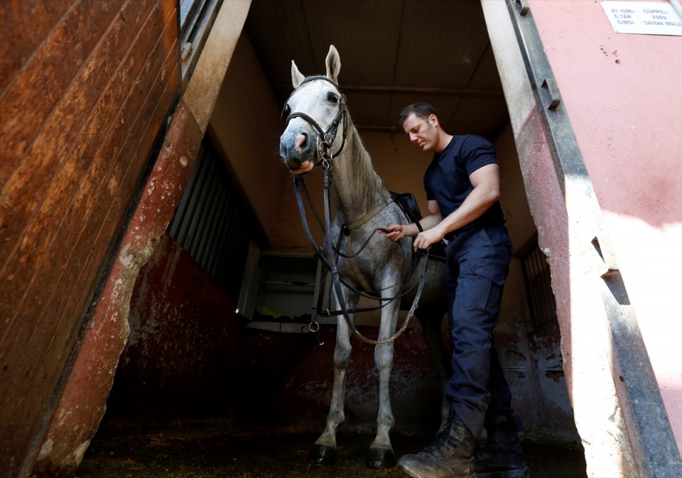 İzmir'de "Dört nala" güvenlik 7