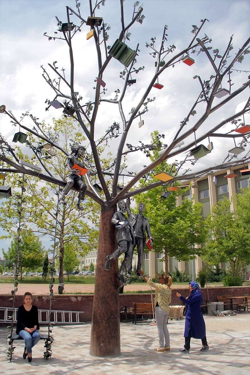 Hurda araba parçalarıyla bakın ne yaptı 18