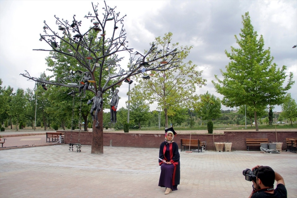 Hurda araba parçalarıyla bakın ne yaptı 19