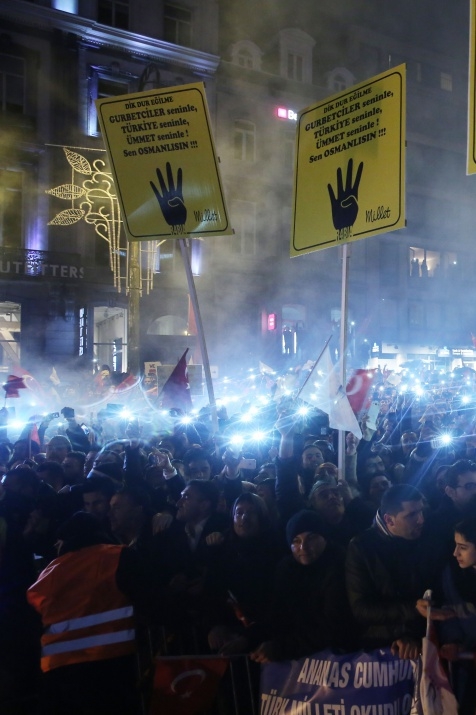 Brüksel'de binlerce kişi Erdoğan için toplandı 21