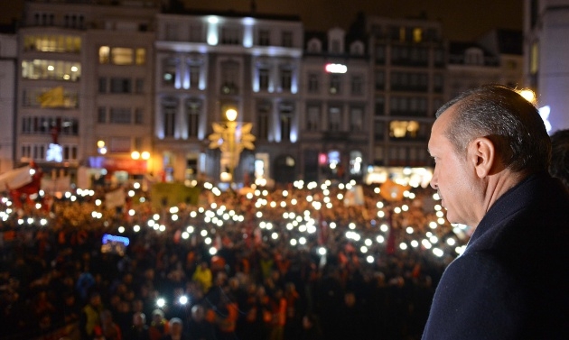 Brüksel'de binlerce kişi Erdoğan için toplandı 23
