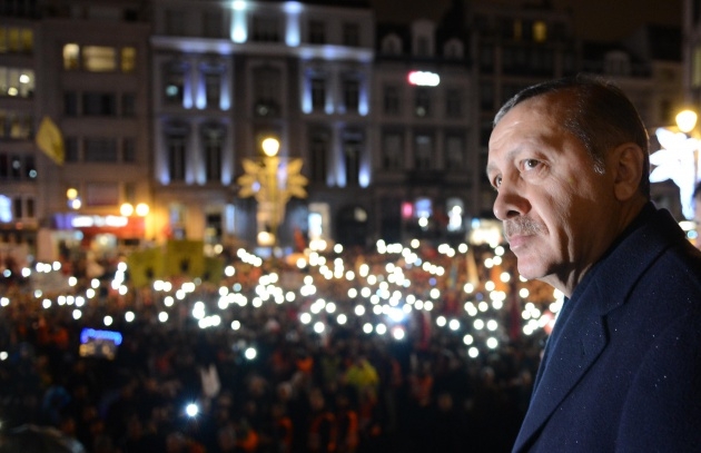 Brüksel'de binlerce kişi Erdoğan için toplandı 25