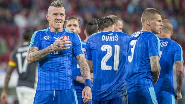 Hangi ülke hangi sloganı kullanıyor? 18