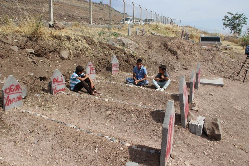 Katliam köyünde acı tablo 12