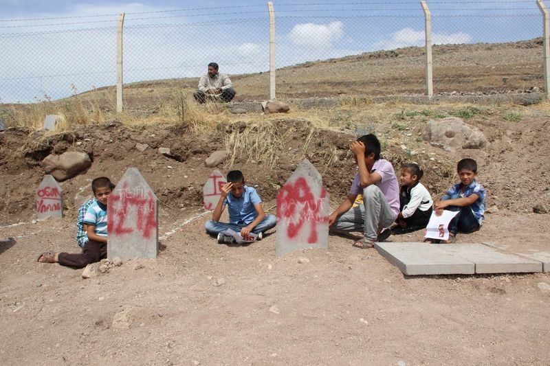 Katliam köyünde acı tablo 13