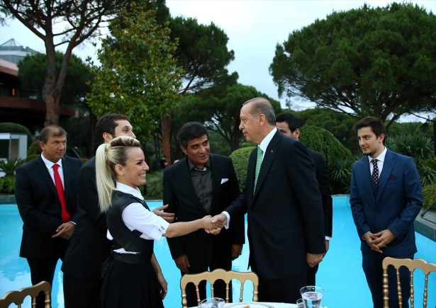 Erdoğan sanatçı ve sporcuları ağırladı 14
