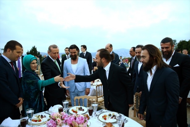 Erdoğan sanatçı ve sporcuları ağırladı 17