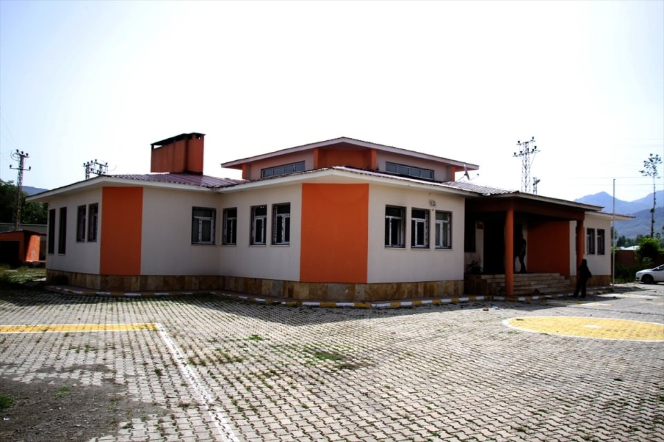 Teröristler anaokuluna saldırdı! 14