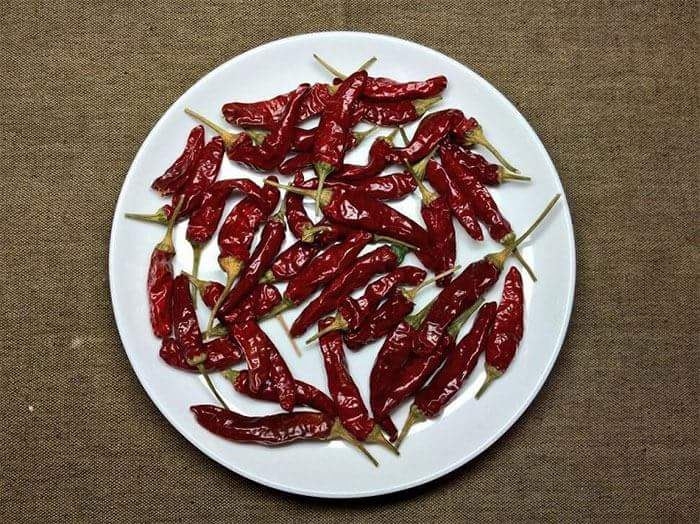 Ağaçtan oyduğu yiyecek figürleri insanı şaşırtıyor! 20