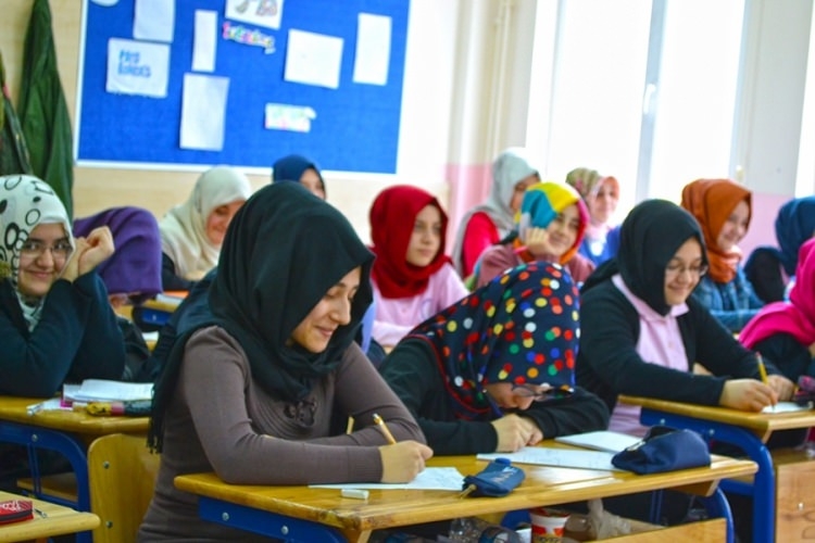 Türkiye'nin en iyi 10 İmam Hatip Lisesi 101