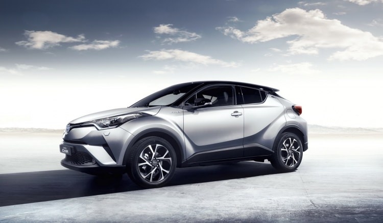 Toyota C-HR'nin iç mekanı ortaya çıktı 22
