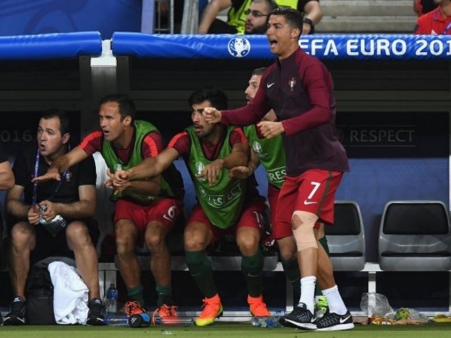 Dünya Ronaldo'nun bu hareketlerini konuşuyor! 16