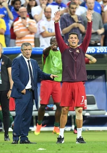 Dünya Ronaldo'nun bu hareketlerini konuşuyor! 8