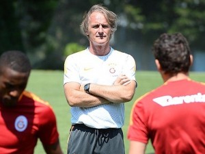 Galatasaray'da Sabri Sarıoğlu devrimi!