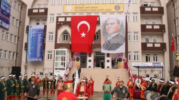 Türkiye'nin en iyi 10 İmam Hatip Lisesi 112